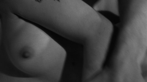 Fairuza Balk - Lover Scenes in American History X (1998)