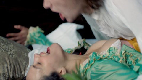 Jessica Brown Findlay - Lover Scenes in Harlots s01e01 (2017)