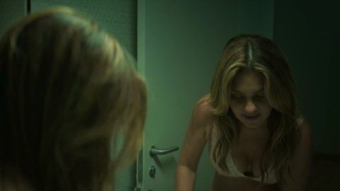 Adriana Esteves - Lover Scenes in Harassment s01e01 (2018)