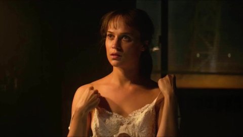 Alicia Vikander - Lover Scenes in Earthquake Bird (2019)