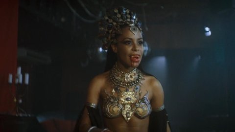 Aaliyah - Lover Scenes in Queen of the Damned (2002)