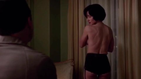 Linda Cardellini - Lover Scenes in Mad Men (2015)