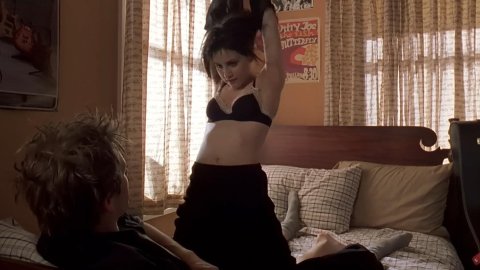 Brittany Murphy, Clementine Ford - Lover Scenes in Cherry Falls (2000)