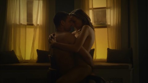 Michaela McManus - Lover Scenes in The Village s01e05 (2019)