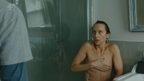 Lia Williams - Lover Scenes in Kiri s01e03 (2018)